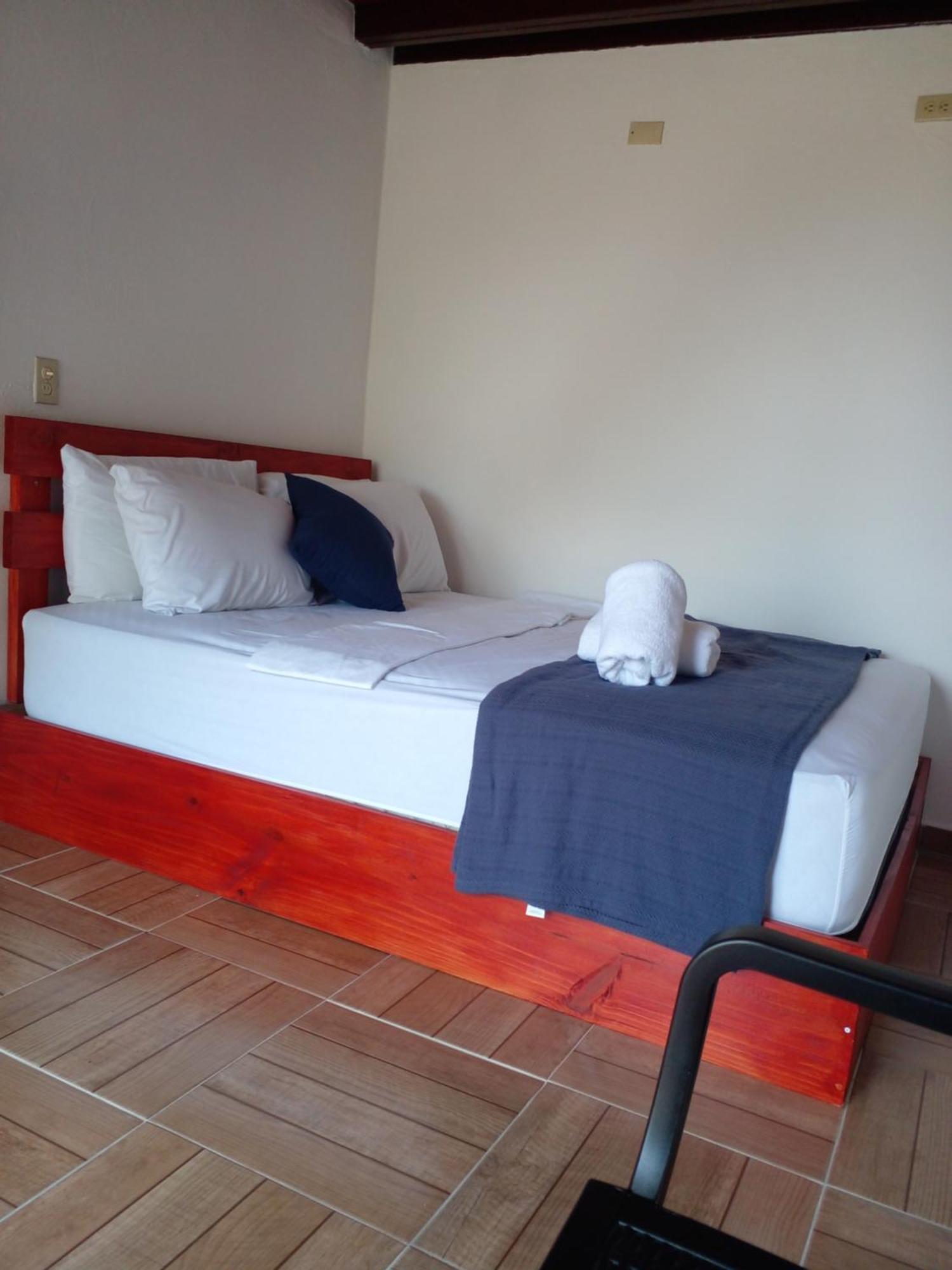 Cabanas Martina Surf Playa Guanico Pedregal Екстериор снимка